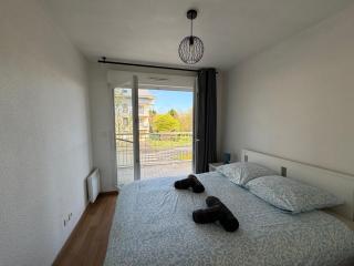 Nid Marin appartement 2 Chambres bien équipé 2 belles terrasses 2 places de parking privatives à15 mn à pied centre Port en Bessin tous commerces proche Golf et Omaha Beach - 1