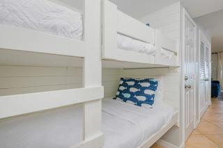 Royal Palms 1404 condo - 1