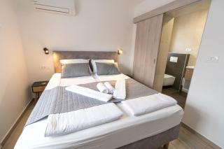 Double Room with Breakfast Free Parking and EV ready - 7