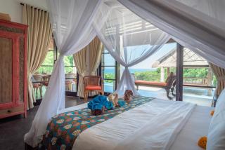 Villa Bayu - exclusive villa with infinity pool, wellness pavilion, panoramic ocean view & full service - 8