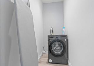 New! Sleeps 6-Free Parking-Long stays-Contractors - 6