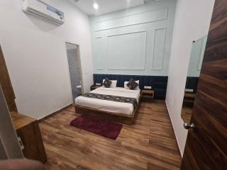 Hotel O ak pride - 8