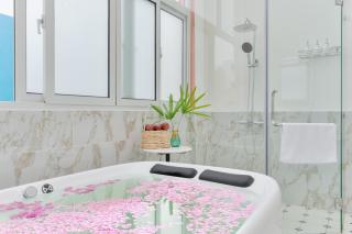 Santori Hon Thom Hotel - 8