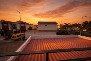 Casa con jacuzzi en La Aurora, Guayaquil, 3 habitaciones, ideal para familias, con sala, comedor y cocina equipada - 7