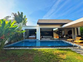 Golden Fish Villa - Tropical Modern Living - 0