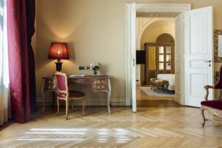 NH Collection Prague Carlo IV - 9