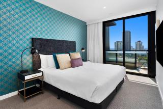 TRYP by Wyndham Southport Gold Coast Hotel Apartments - Gold Coast - 3