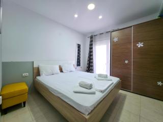 PETRAKIS Apartment by SDR - 0