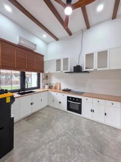 Avico Pool Villa Pattaya - 2