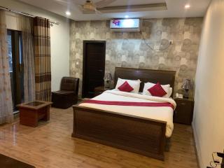 Karakuram Hotel & Restaurant - 3