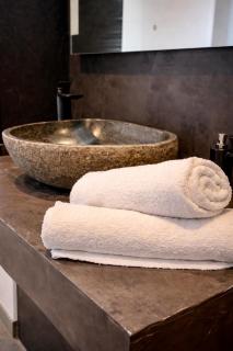 Charleroi Brussels Airport White Castle - 7