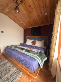 Pine Lodge Home Stay - 4