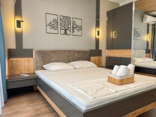 Six StarS 1BR Modern Apartment 6 mins to Centre - 2