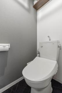 Walk to Dotonbori & Shinsaibashi! Cozy Apartment for Groups of 5 - 3