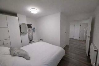 2 Bedroom Flat in the heart of Birmingham - 5
