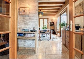 Large family home with character - 0