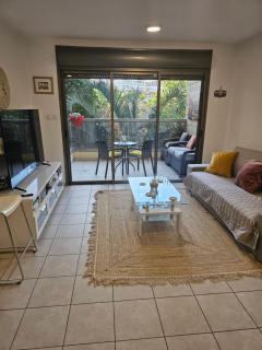 Raanana Dream Apartment with swimming pool - 6