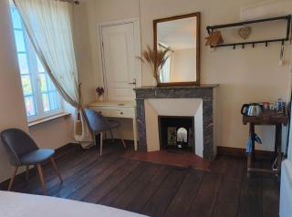 Domfront - Numero CINQ - Domfront - 2