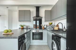 6 Bedroom Apartment Downtown Groups - 6