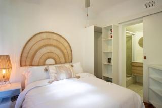 Cesars Cottage Charming Sea Point Hideaway - 3