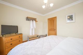 Turner's Corner by Escape Ordinary - 9