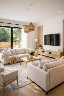 Elegant 5BR Home with Garage Ideal for Groups - 0