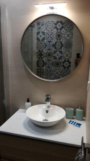 Apartamento P1 30min Sagrada Familia, 10 min playa - Badalona - 3