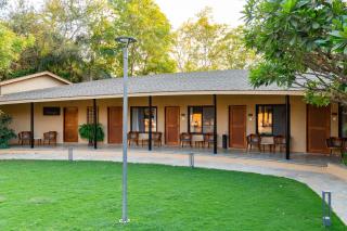 ELIVAAS Signature Lush Villa 6BHK Pet-Friendly Villa with Pool, Gazebo & Garden - 8