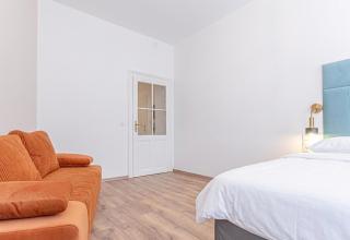 Prime Location - 1BR Apartment with WIFI & TV - 8