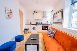Smart & Stylish 1BR Apartment With Free Wifi - 7