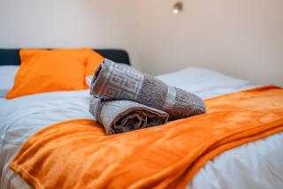 Smart & Stylish 1BR Apartment With Free Wifi - 2