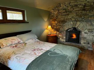 Little Cabin in the Woods - 0