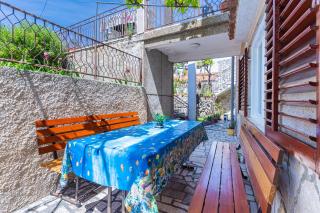 Mariza Cres Apartments - 1