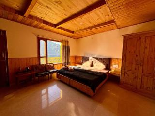 Misfits Hostel and Cafe - 7