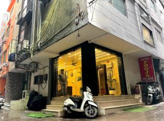 hotel pooja paharganj - 7