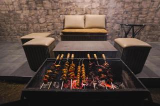 SaffronStays Elysian - 4