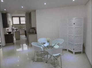 Fleur House Boutique Hotel - 1