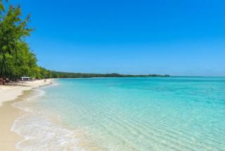 New and cozy villa - Beach & shops within walking distance - 3