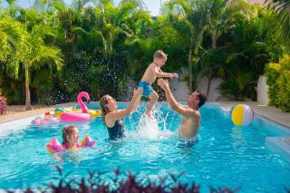 New and cozy villa - Beach & shops within walking distance - 0