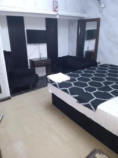 Smiles-Tega's Suites - 8