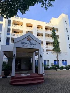 Ocean Pearl Suites - 0