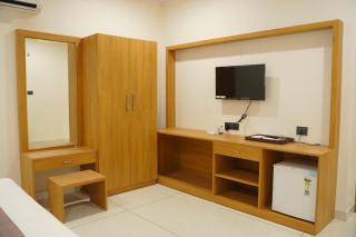 Palm Glow Resort - 3