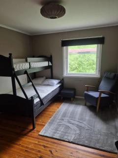 Spacious Trolltunga apartment close to the city center, good parking - 8