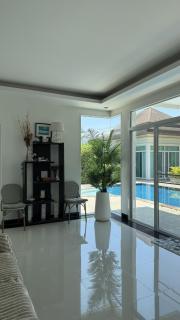 White Villa by Villacarte - 5