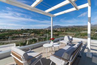 2BR Penthouse with spectacular views! - 0