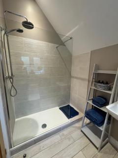 Cotswolds cottage in Ewen village with the Wild Duck Pub, Cirencester - 1