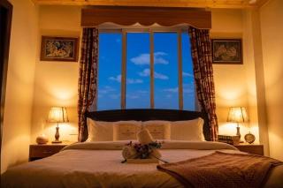 2 Bedroom Suite by Royal Suites - 2