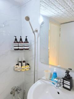 New오픈특가ㅣ1층감성단독주택ㅣ해변도보3분ㅣ1초편의점ㅣ6인추가금Xㅣ주변핫플ㅣ짐보관ㅣ최대8인ㅣ광안 크림스테이 - 9