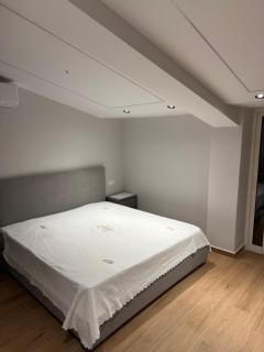 The Penthouse Pool Suite - 4