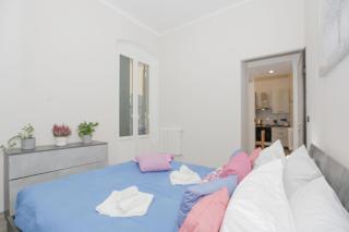 Patio - 1000 Mbps - King Size Bed - Self Check-In - 4